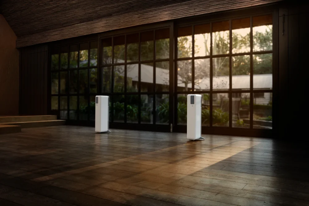 qactive-400-white-lifestyle-07_1200x