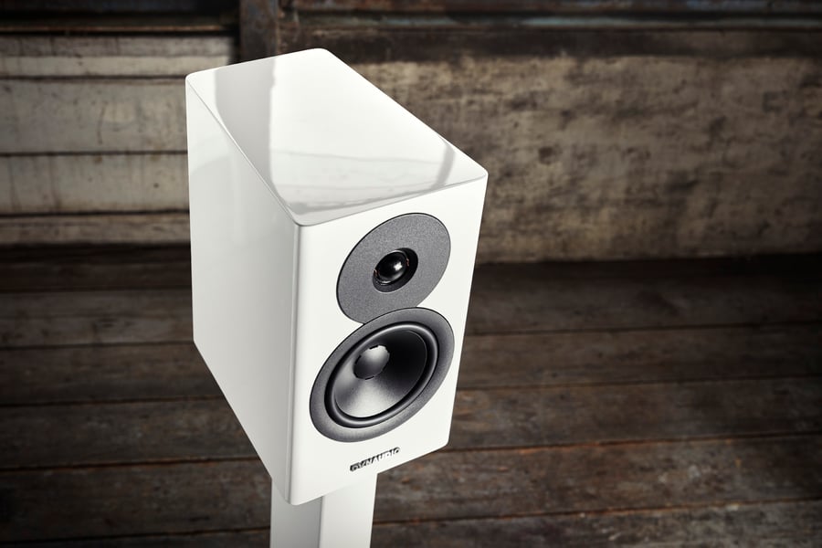 Dynaudio Evoke 10 white - Lifestyle close-up 1
