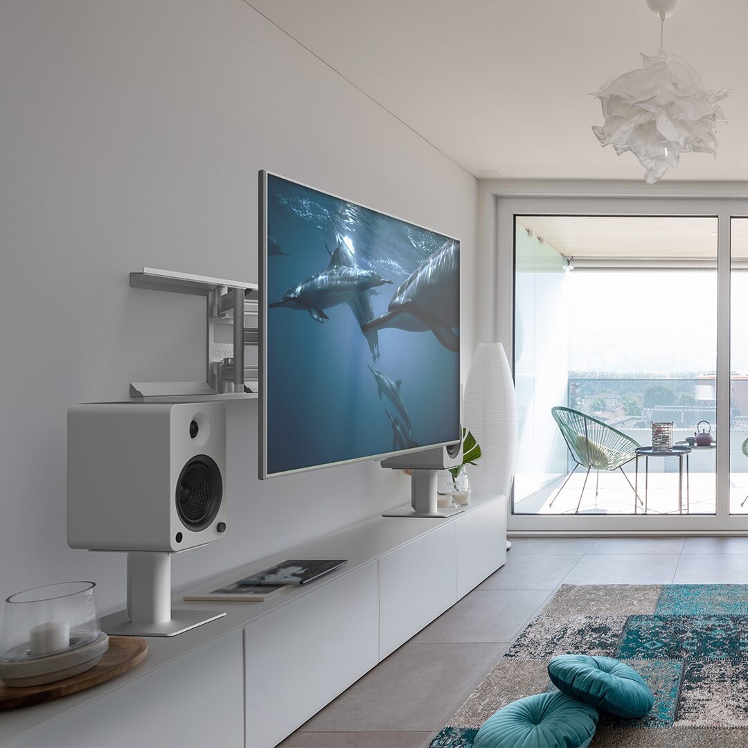 PDX680W_YU6MW_SP6HDW_LivingRoom_Square