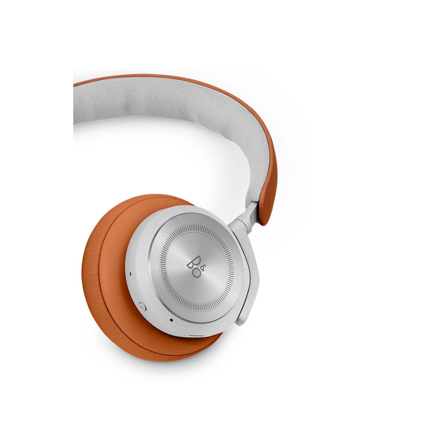 Packshot-Beoplay-HX-Timber-0064-Perspective-S1200x1200px